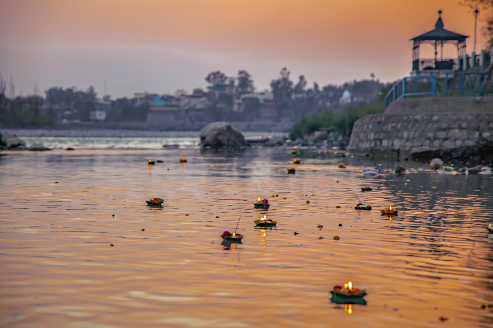 Aarti at Triveni Ghat, Rishikesh